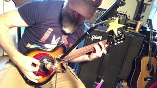 Video thumbnail for Pignose PGG-200 travel Guitar by Art, Cars and Guitars -Scott M Fischer