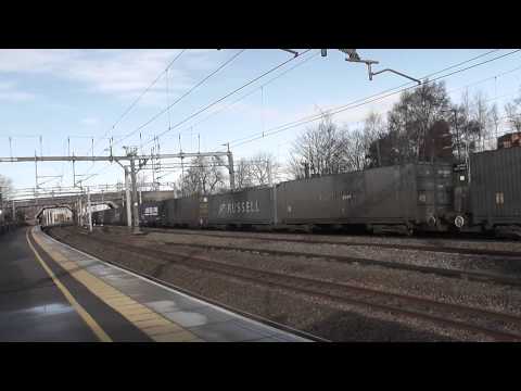 (HD) Legendary DRS driver! DRS 66431 passes Lichfield T.V on a intermodal with a mega 5 tone!