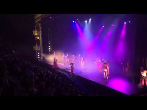 Ples upírů muzikál cz. Závěr