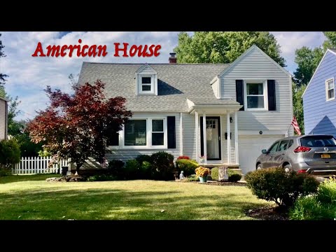 American house in Western New York. Open House in Tonawanda, suburban Buffalo. @planetaaaraa