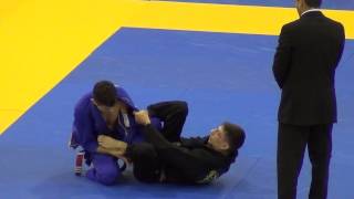 preview picture of video 'IBJJF Euros Black Rooster Finals - Caio Terra - Submission #1335'