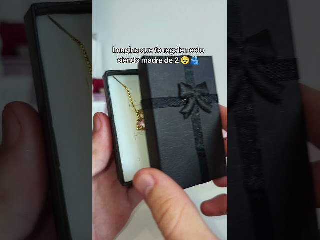 Vídeo relacionado con MICMIF Collar Plata Perro Colgante Perrito para Mujer Niña, Collares de Animales Plata de Ley 925 de Joyas Regalos Originales para Esposa, Mamá, Hija, Novia