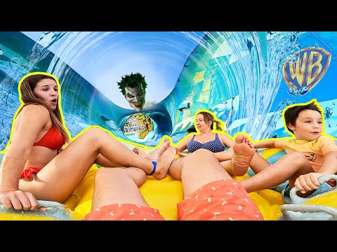 Familia MUERE de MIEDO en NUEVOS TOBOGANES de Warner Beach ¿Es el mejor parque acuático de España?