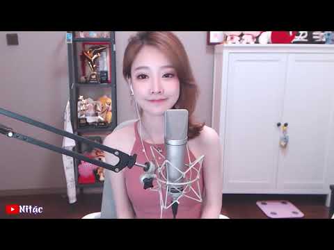 Thể hiện bởi Phùng Đề Mạc