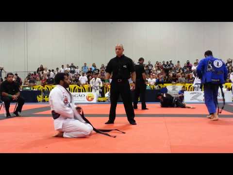 Black Adult Middle Final - Lucas Lepri vs Vitor Oliveira - Atlanta IO 2013