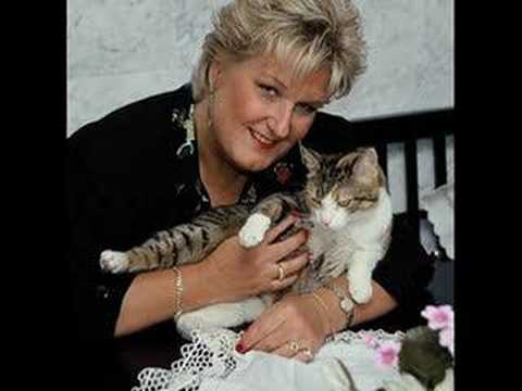 AustroPop ~ Stefanie Werger - Salzige Küsse