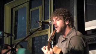 Billy Currington - Must Be Doing Something Right