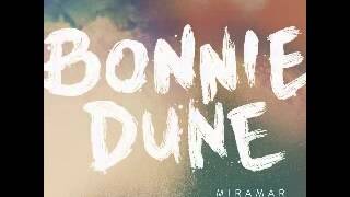 Bonnie Dune - No Light
