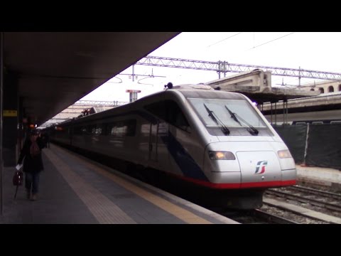 ETR 470.08 in partenza come FB 9877 Roma Termini - Reggio Calabria Centrale