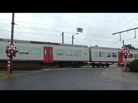 Spoorwegovergang Mollem/ Passage a Niveau/ Railroad-/ Level Crossing/ Bahnübergang