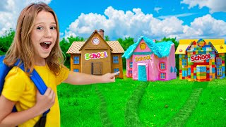 Download lagu Nastya and friends in cardboard and fluffy schools mp3 Download lagu Nastya and friends in cardboard and fluffy schools mp3