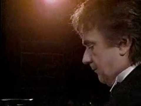 DUDLEY MOORE Plays A Beautful Piano Piece