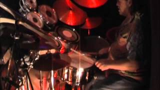 Gloria Estefan - La Parranda (drum-cover-improvisation)