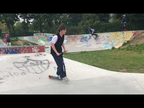 Freddie Morton 017 Throwy