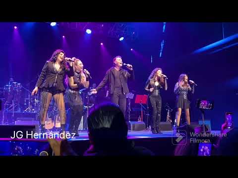 Grupo Sparx y Lorenzo Antonio “cantan corridos “en vivo