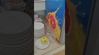 esempio di un buffet delle colazioni per B&amp;B... breakfast buffet