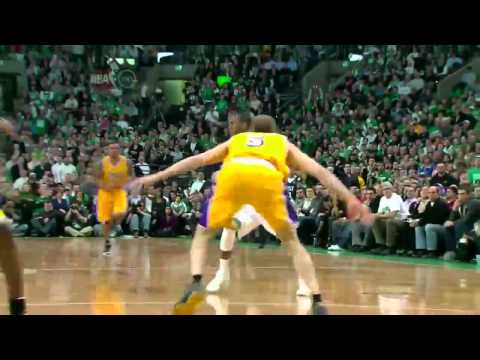 Ray Allen breaks Reggie Miller's 3-point record (Feb. 10, 2011)