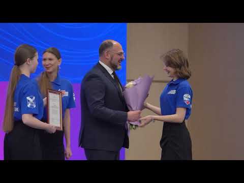 Олег Кожемяко поздравил с 20-летием приморское отделение «Молодой Гвардии Единой России»