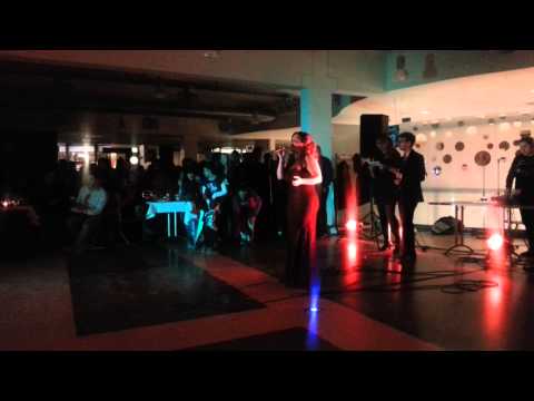 Adriana Uzoni - Mi-am pus busuioc in par