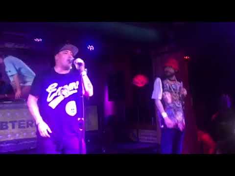 Tiro de Gracia - Corsario universal (en vivo, Club Subterráneo 2017)