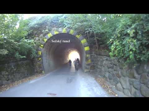 Чехія: Пардубицький край. Шлях областю пішого туризму Сеч від Маркової скали до Сечської греблі.