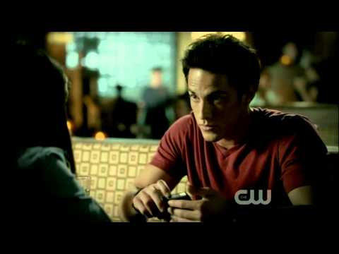 Tyler and Caroline (3x02 - The Hybrid, Part 1/2)