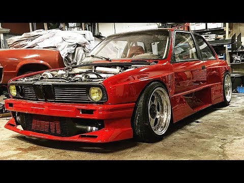 Widebody BMW E30 Red Coupe
