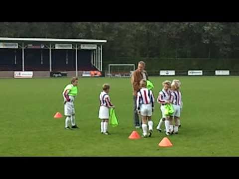 Uno F3 warming up elftal van de week