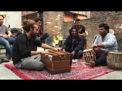 Harmonium Sazina in Ludhiana Punjab by Tahir Qawwal & friends