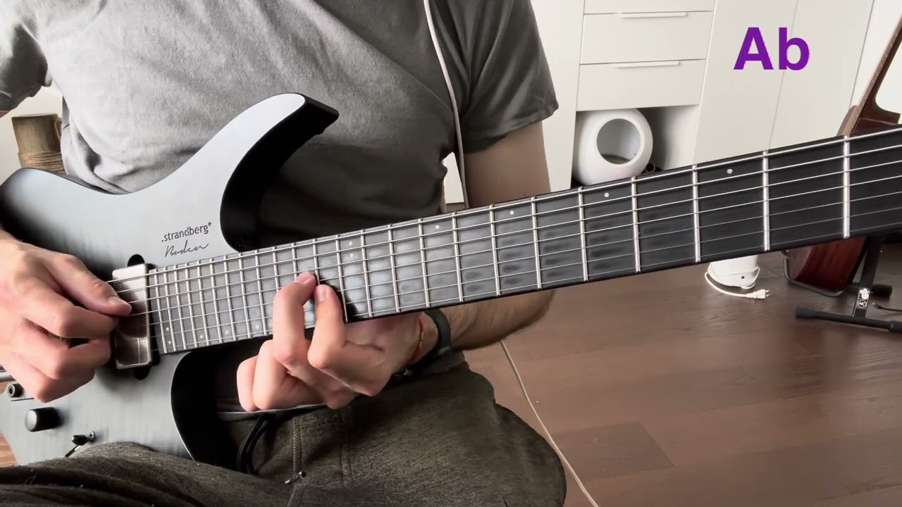 Roberto Barlocci playing augmented triads on the B, G and D strings