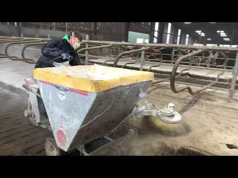 Cleaning and bedding the cubicles #bobman #farming #dairy