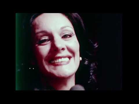 Tres hermanicas eran/Yo m'enamori d'un aire. (Traditional Sephardic songs).