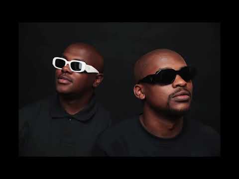 Mshayi & Mr Thela - Qhekeza Isonka