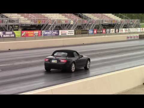 2010 Mazda MX-5 Drag Race 1/4 Mile