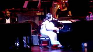 Aretha Franklin/ Snippet of Dr. Feelgood @ Wolftrap 2010