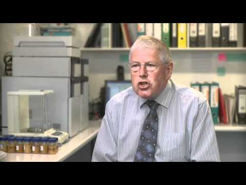 Manuka Honey For Wound Care With Prof. Peter Molan