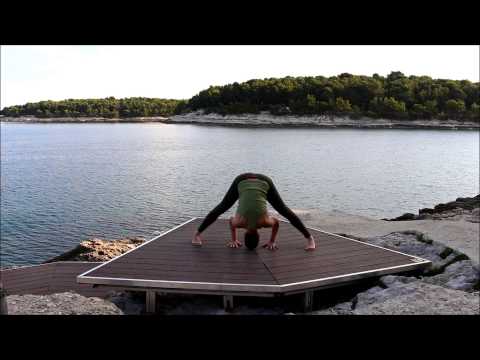 Yoga Synergy 30 perces gyakorló videó