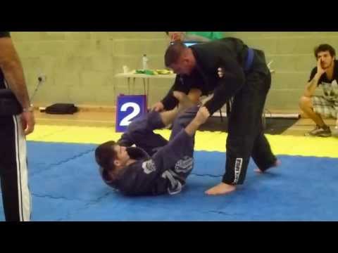 Brighton BJJ Open 2013 - Blue Adult - Medium Heavy - FINALS - Sean Flynn