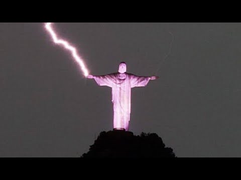 Lightning Strikes Christ’s 100-Foot Tall Statue And Breaks Off A Finger Video