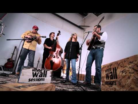 White Wall Sessions New Moonshine 