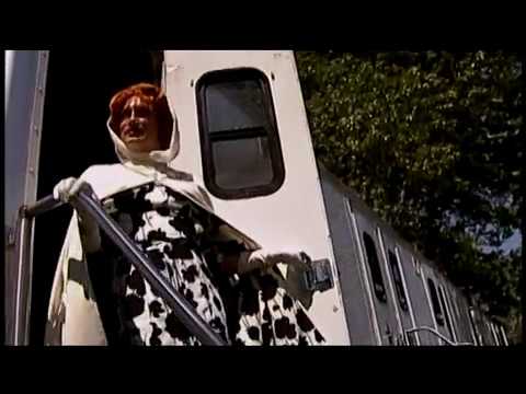 Charles Busch on the set of "Die, Mommie, Die!"