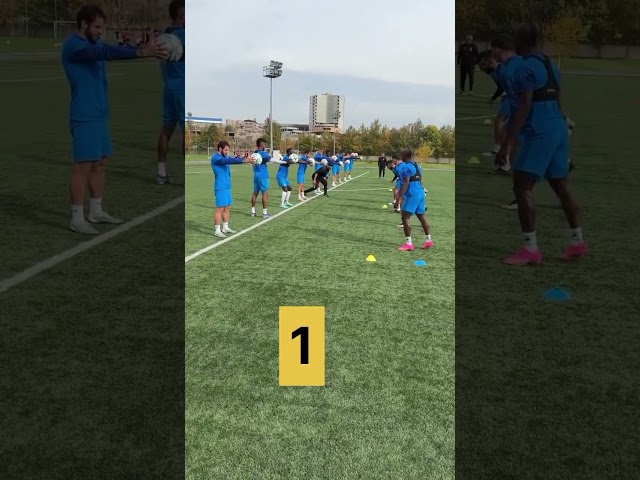 Vídeo relacionado con Juego de Fútbol en Mesa - Competitivo Interactivo Educativo - Lanzamiento del Juego De Pelota De Fútbol en Tabla | para Estudiantes Niñas Adolescentes Familia Sala Clase Sala Sala Sala Habitación