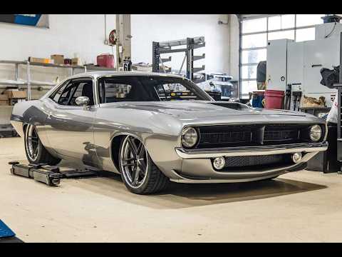 illin' Like a Villain once DR. ROADSTER SHOP cured Joe Rogan's SICK 2.0 Restomod 1970 Cuda!!