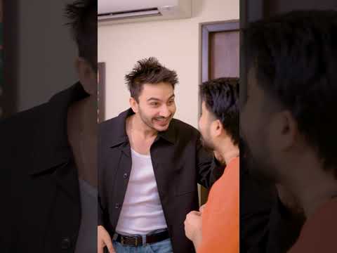 World's Most Unique School Bag 🎒 ऐसा Gadget नहीं देखा होगा #shorts