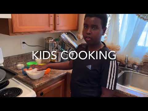 Best kids cooking cake Somalia