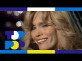 Videoklip Amanda Lear - Enigma (Give A Bit Of Hmm To Me)  s textom piesne