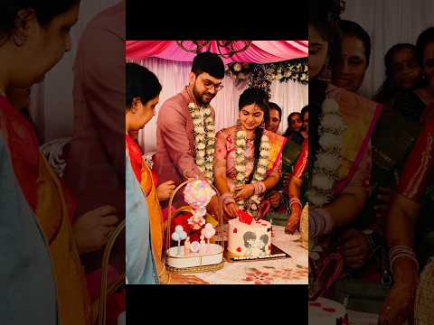 beautiful & simple engagement cake to madhavi and bhaskar our lovely adorable customers.