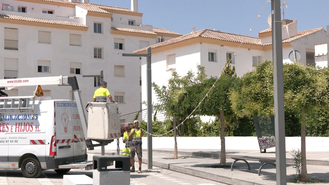 Supervisión de los preparativos para la feria