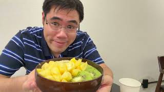 Eating at Acai Bliss in Saigon - The "Pure Bliss" Bowl
