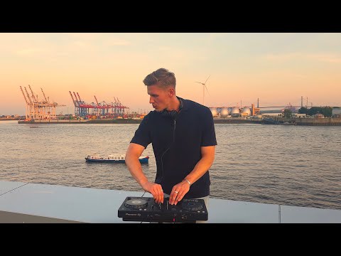 Melodic House Summer Mix 2025 (Yotto, Tinlicker, Lipless) - DJ Set from the Port of Hamburg